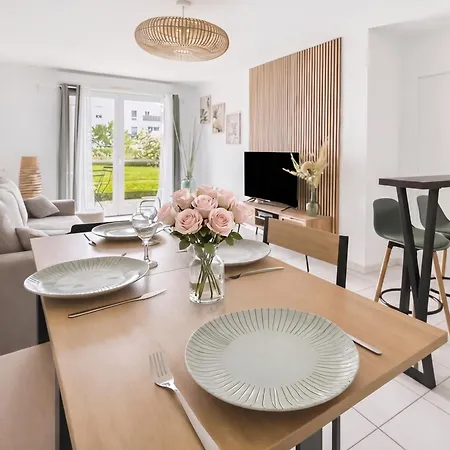 Apartamento T2 Moderne Avec Terrasse, Et Calme