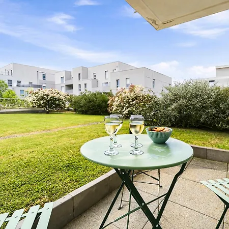 T2 Moderne Avec Terrasse, Et Calme Apartamento *