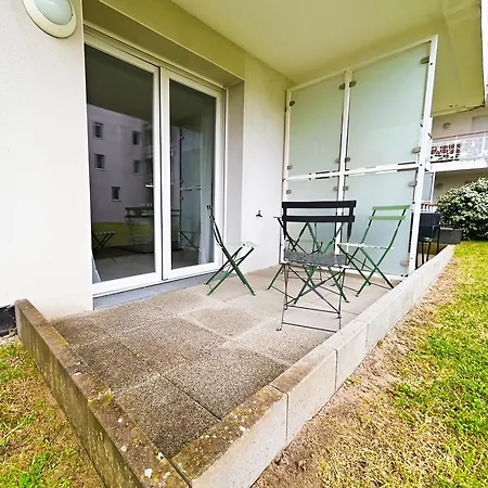 T2 Moderne Avec Terrasse, Et Calme Apartamento *